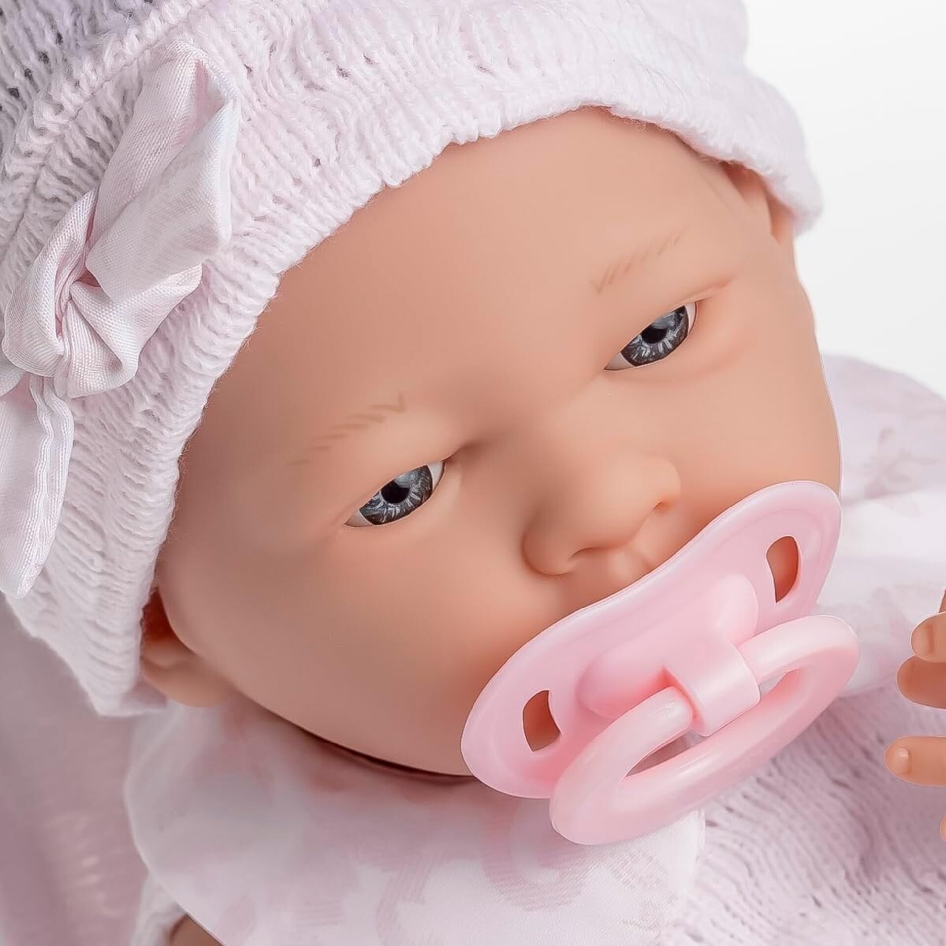 Muñeca La Newborn recién nacida de 38 cm es de vinilo suave, con ropa de punto - 3