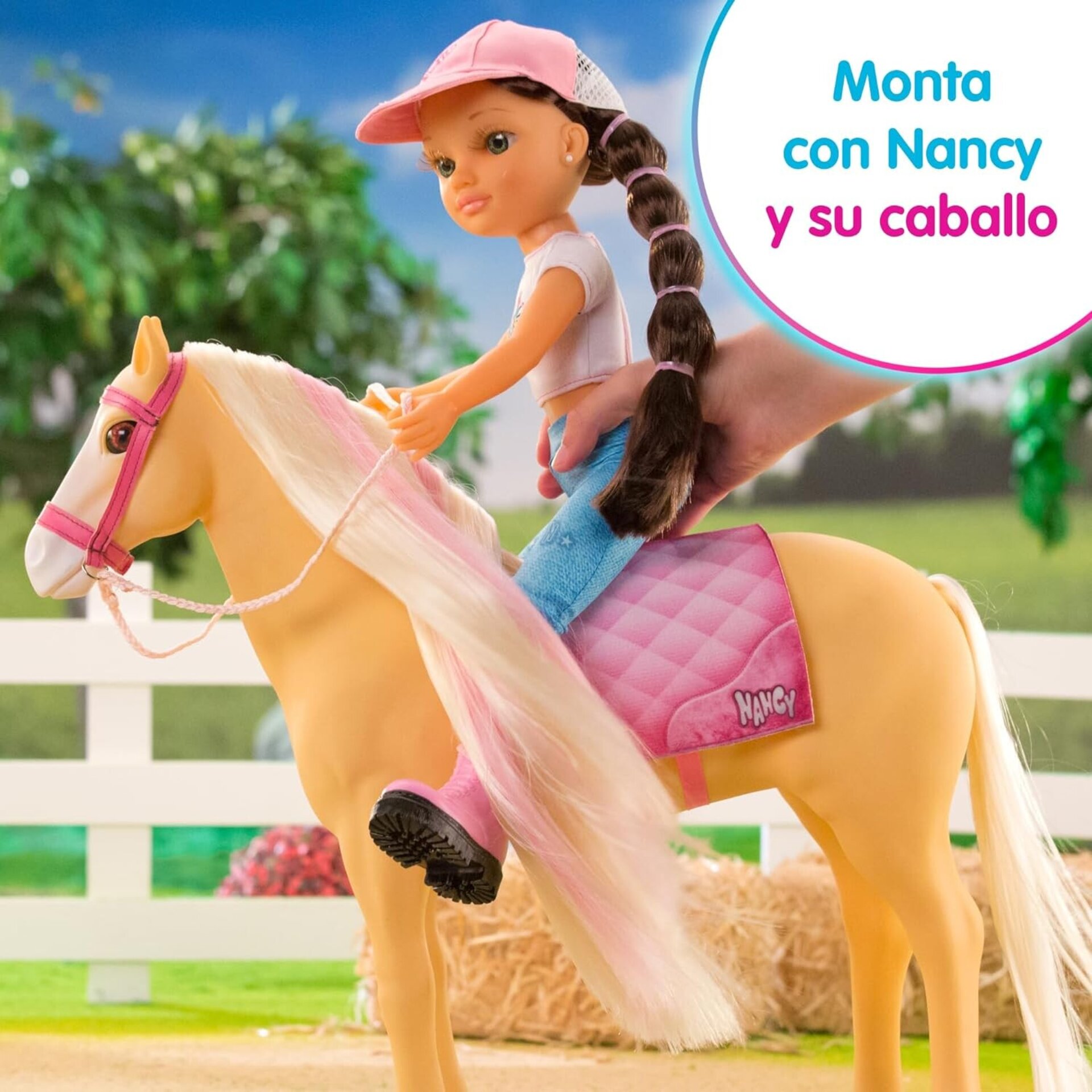 Nancy - Un día con su Caballo, muñeca Fashion articulada y Caballo - 9