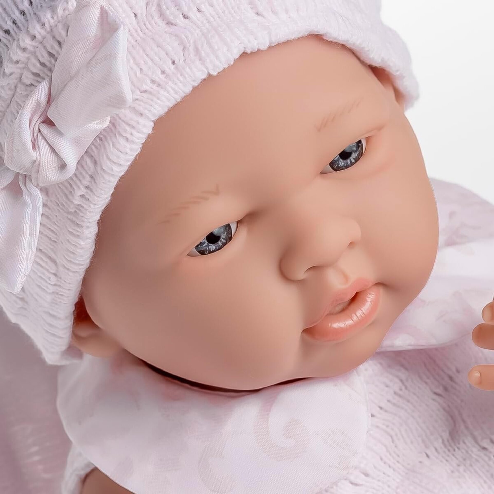 Muñeca La Newborn recién nacida de 38 cm es de vinilo suave, con ropa de punto - 10