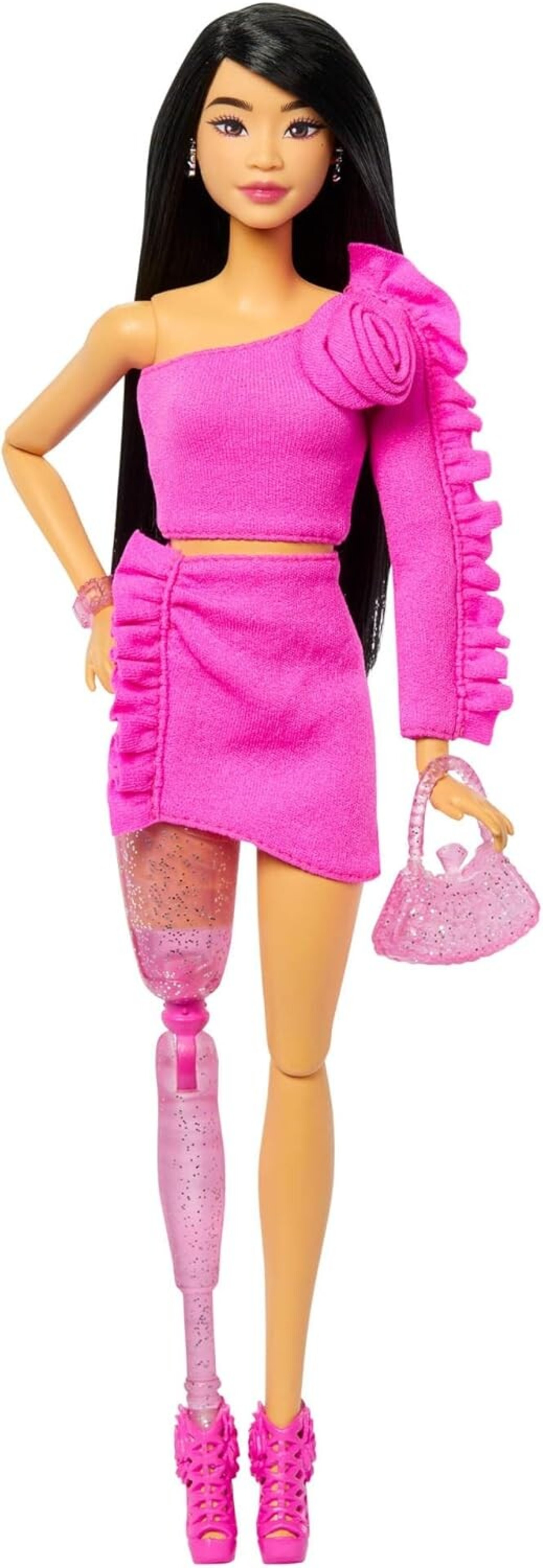 Barbie Deluxe Style Muñeca n.2 con Pelo Negro, Pierna protésica con Purpurina y - 5